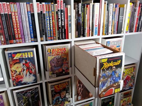 how many comics in a long box: Delving into the World of Comic Storage and Collection Management